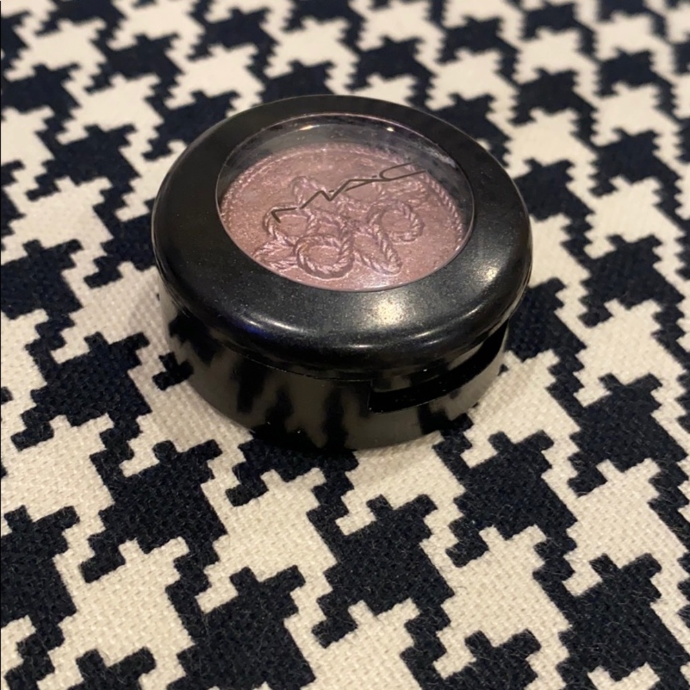 M•A•C Eyeshadow